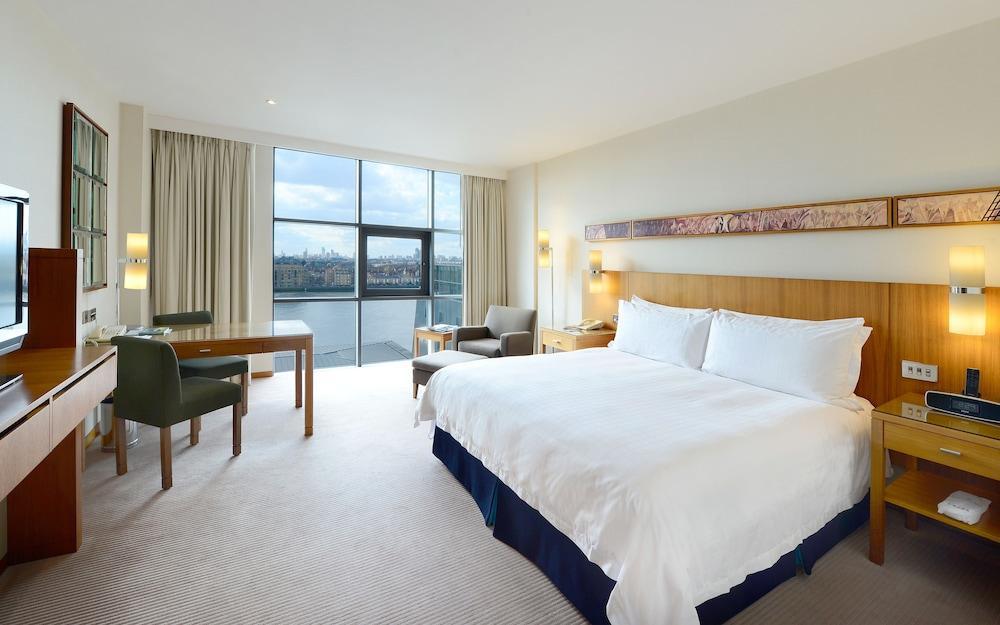 Canary Riverside Plaza Hotel London Kültér fotó A room at the InterContinental London The O2