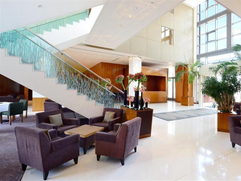 Canary Riverside Plaza Hotel London Kültér fotó Lobby