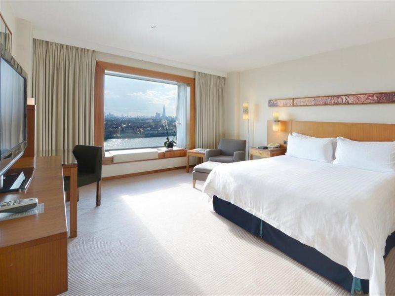 Canary Riverside Plaza Hotel London Kültér fotó A room at the InterContinental London The O2