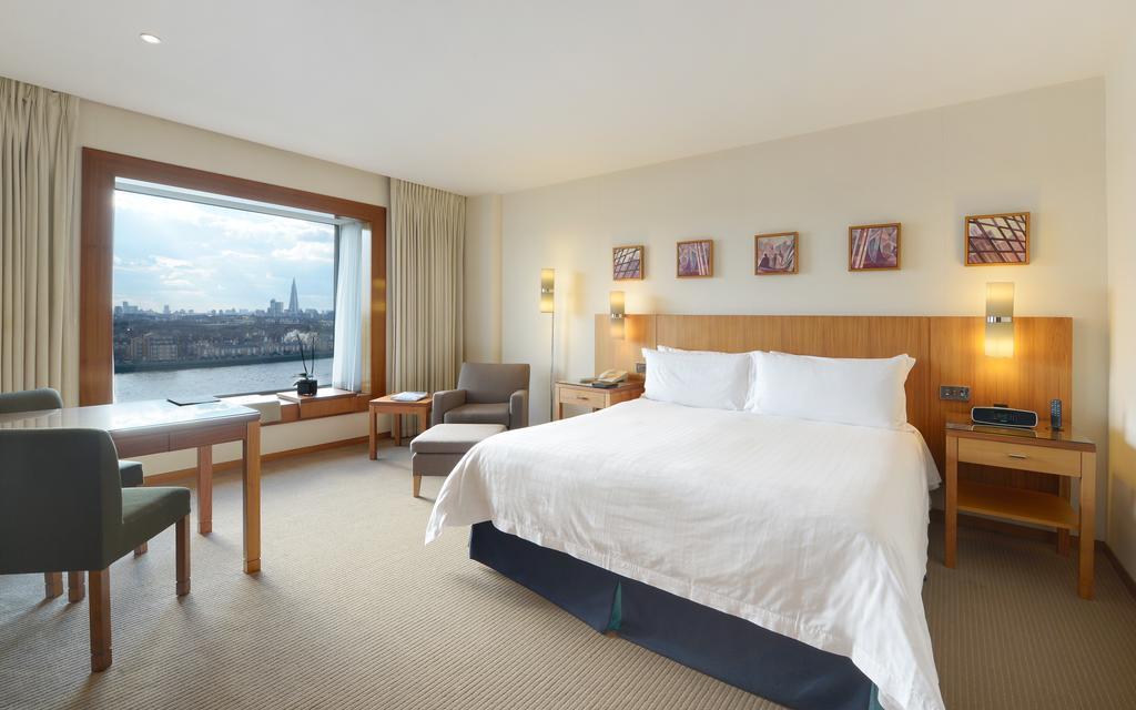 Canary Riverside Plaza Hotel London Kültér fotó A room at the InterContinental London - The O2